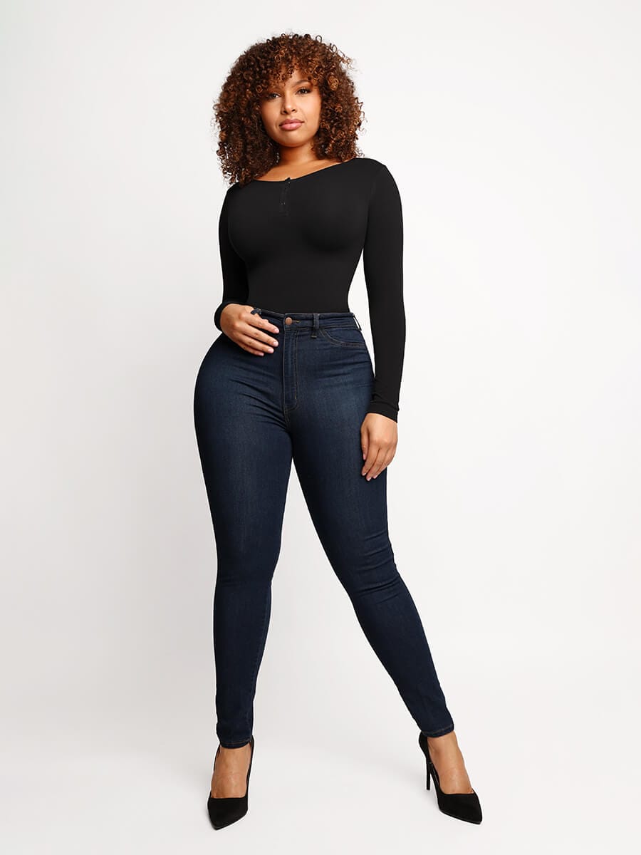 Col en V à la taille cintrée